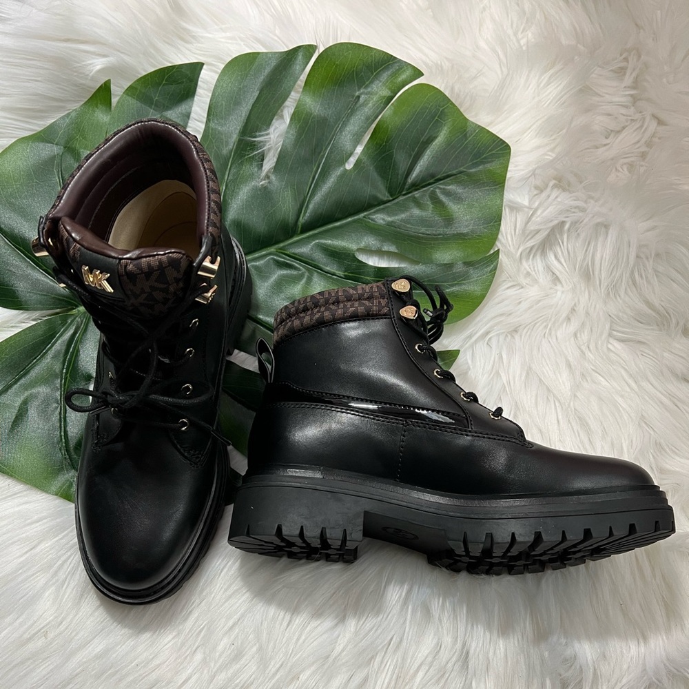 Michael Kors Turner Leather Lug Sole Lace-Up Booties ✨brand new✨ - Picture 4 of 5